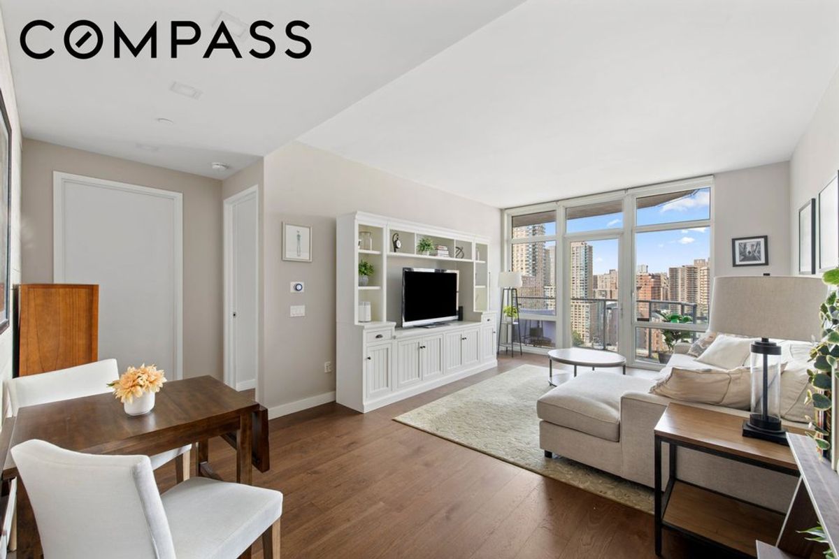 Photo for Element - 555 West 59th Street Condominium in Midtown West, Manhattan