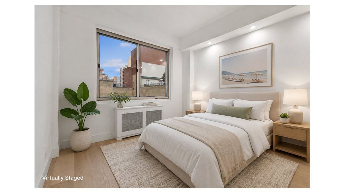 Photo for Executive House - 225 East 46th Street Condominium in Midtown East, Manhattan