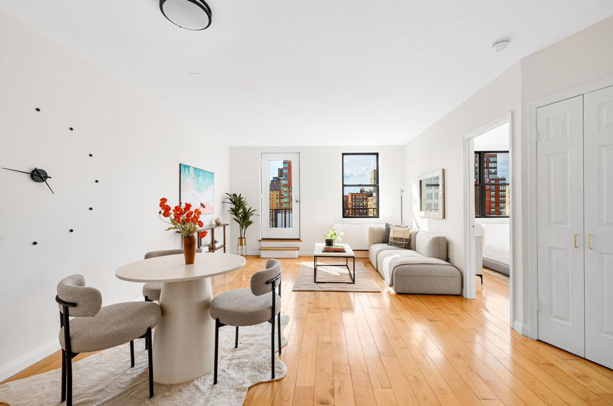 Photo for The Chesterfield - 186 West 80th Street Condominium in Upper West Side, Manhattan