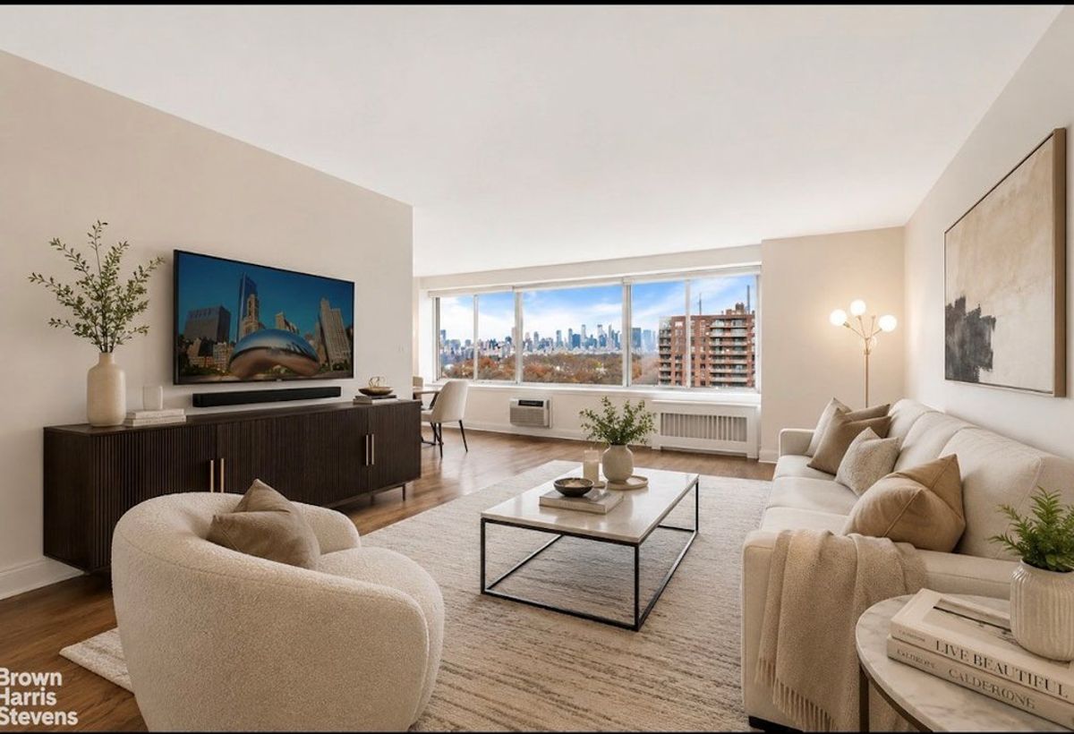Photo for CPW Towers - 400 Central Park West Condominium in Upper West Side, Manhattan