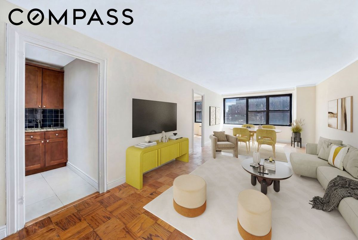 Photo for The Hamilton - 305 East 40th Street Cooperative in Turtle Bay, Manhattan