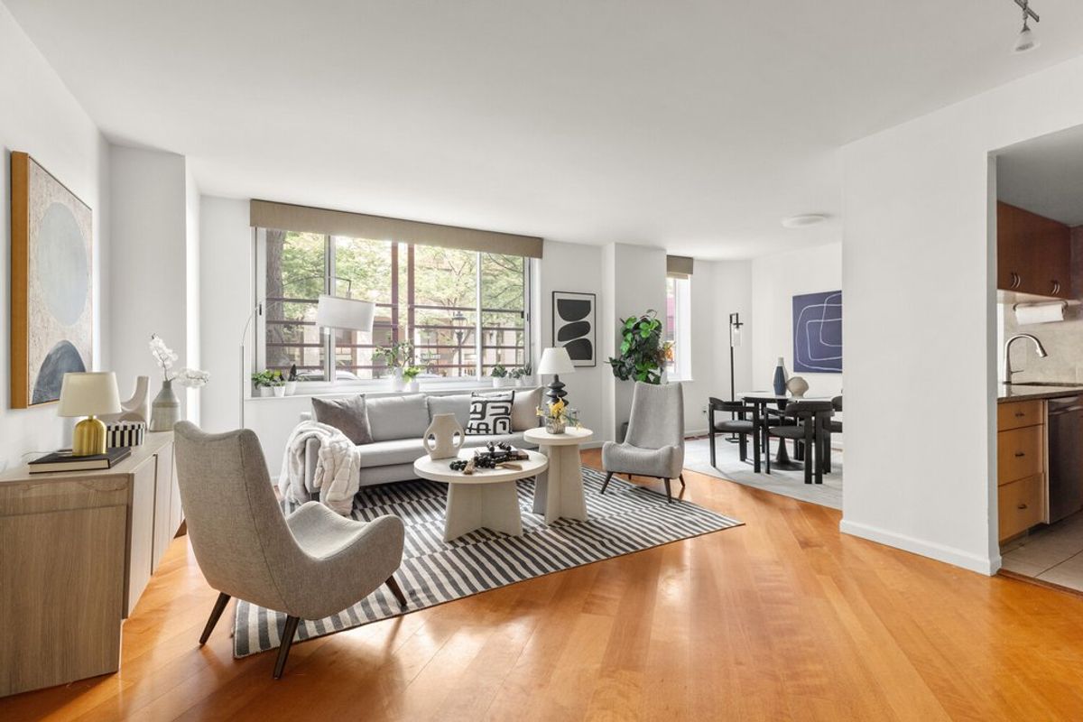 Photo for Hudson View East - 250 South End Avenue Condominium in Battery Park City, Manhattan