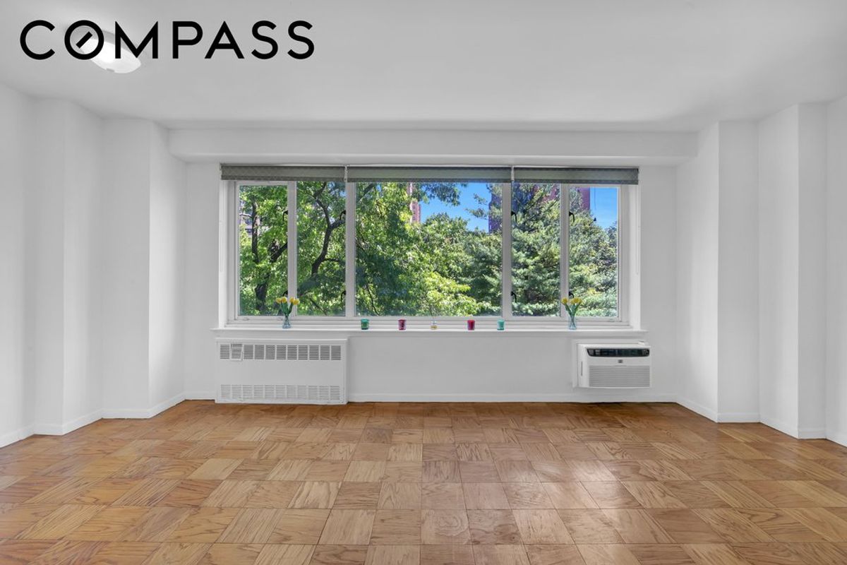 Photo for CPW Towers - 392 Central Park West Condominium in Upper West Side, Manhattan