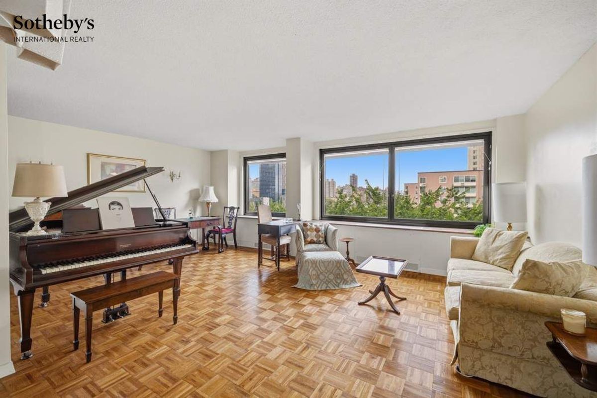 Photo for Rivercross - 531 Main Street Cooperative in Roosevelt Island, Manhattan