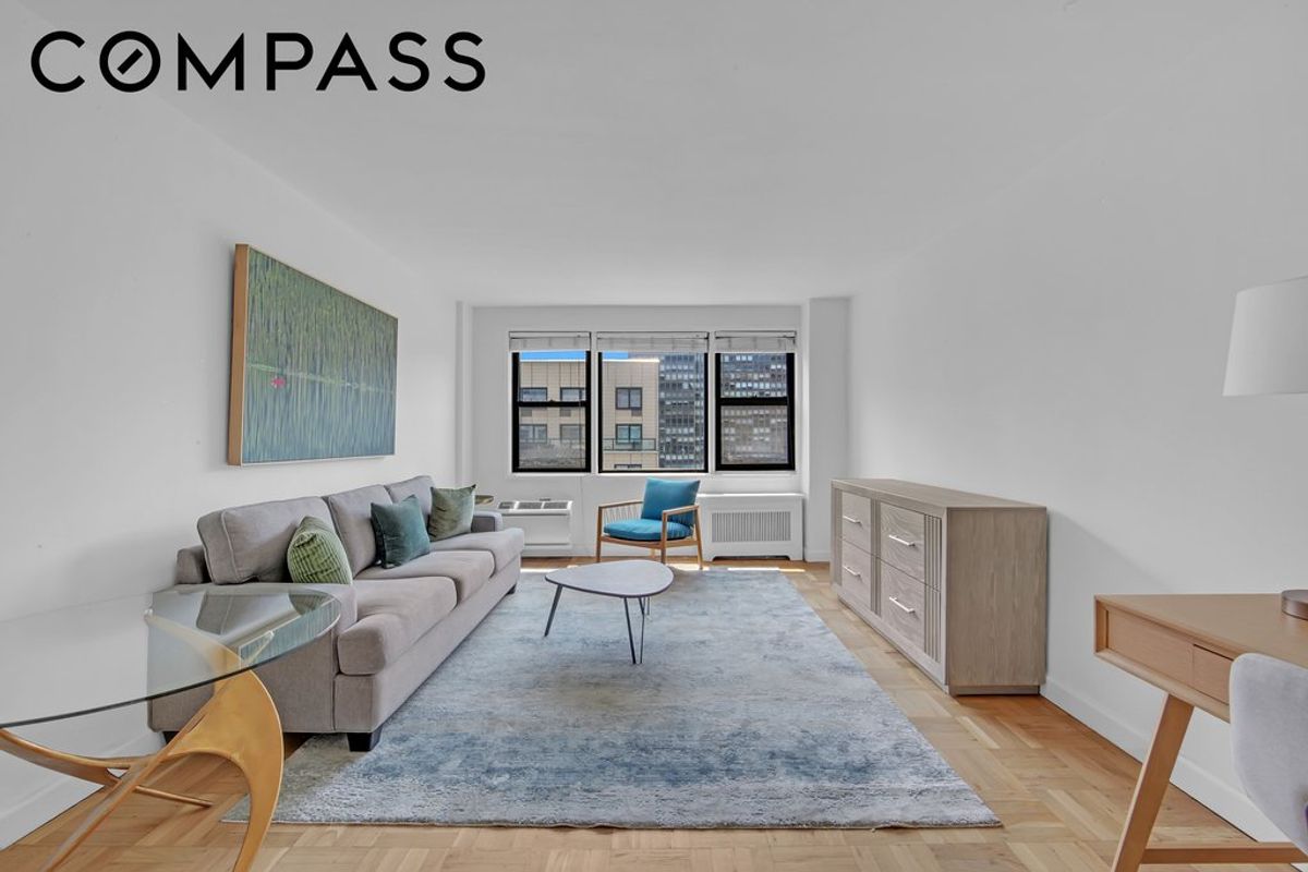 Photo for The Devon Condominium - 333 East 34th Street Condominium in Murray Hill, Manhattan