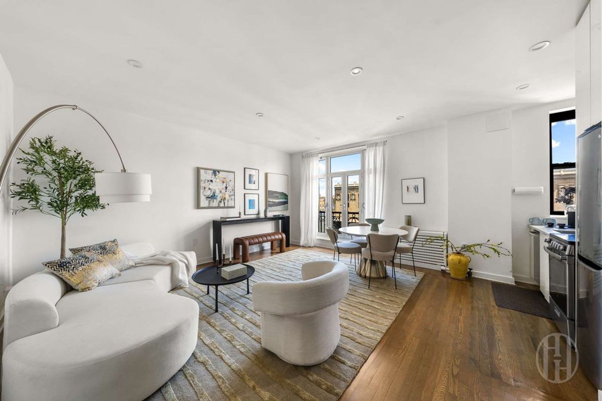 Photo for Amherst Cortlandt Condominium - 510 West 110th Street Condominium in Manhattan Valley, Manhattan
