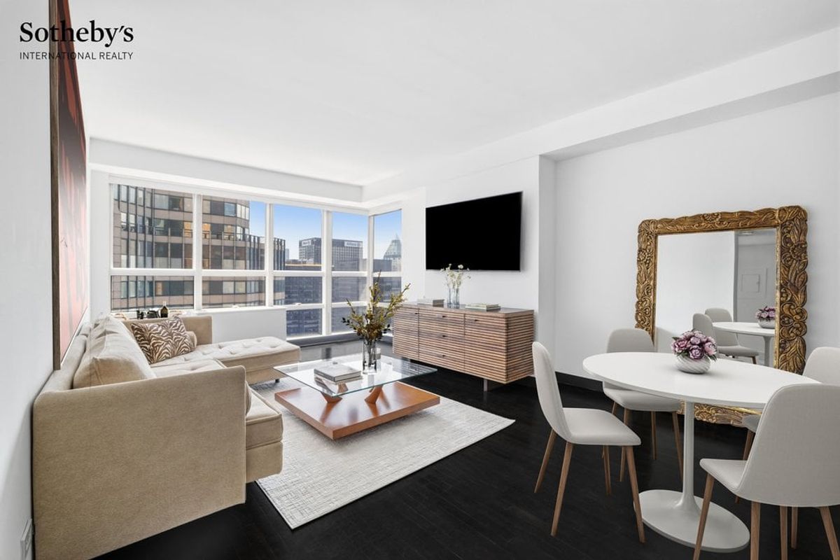 Photo for Metropolitan Tower - 146 West 57th Street Condominium in Midtown, Manhattan