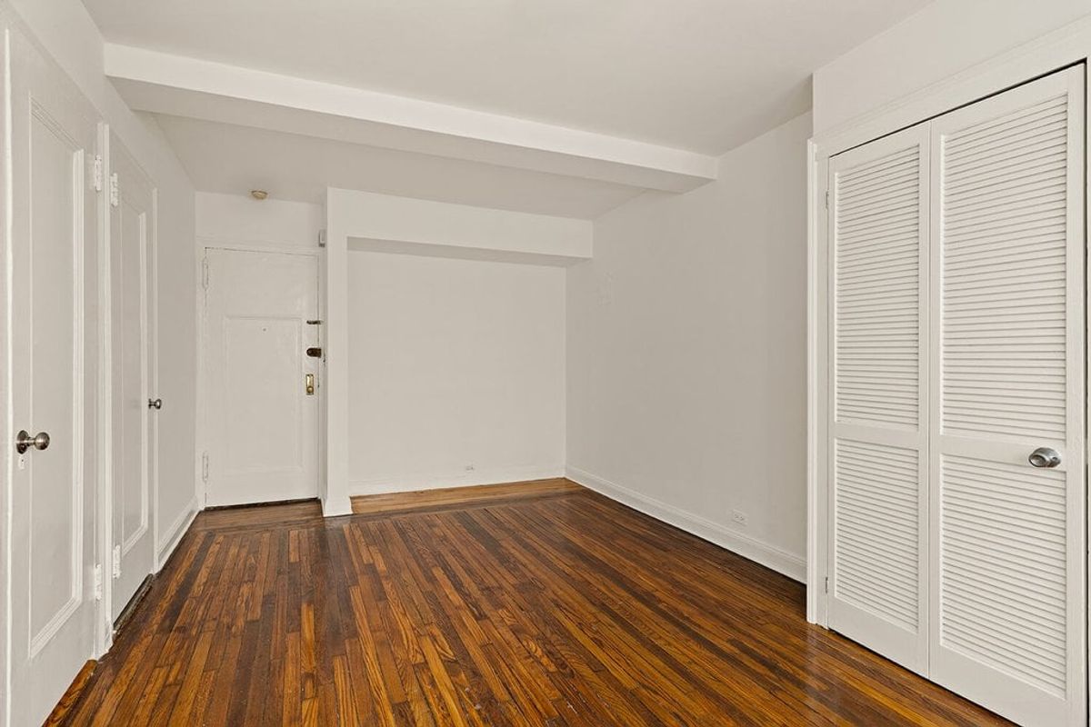 Photo for Prospect Tower - 45 Tudor City Place Cooperative in Turtle Bay, Manhattan