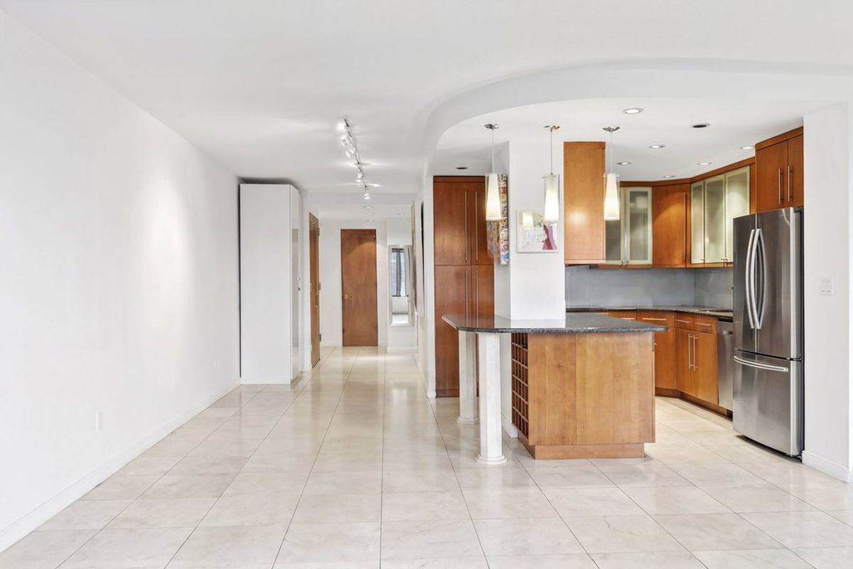 Photo for The Corinthian - 330 East 38th Street Condominium in Murray Hill, Manhattan