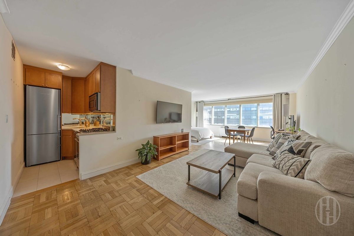 Photo for The Wedgwood House - 69 Fifth Avenue Condominium in Union Square, Manhattan