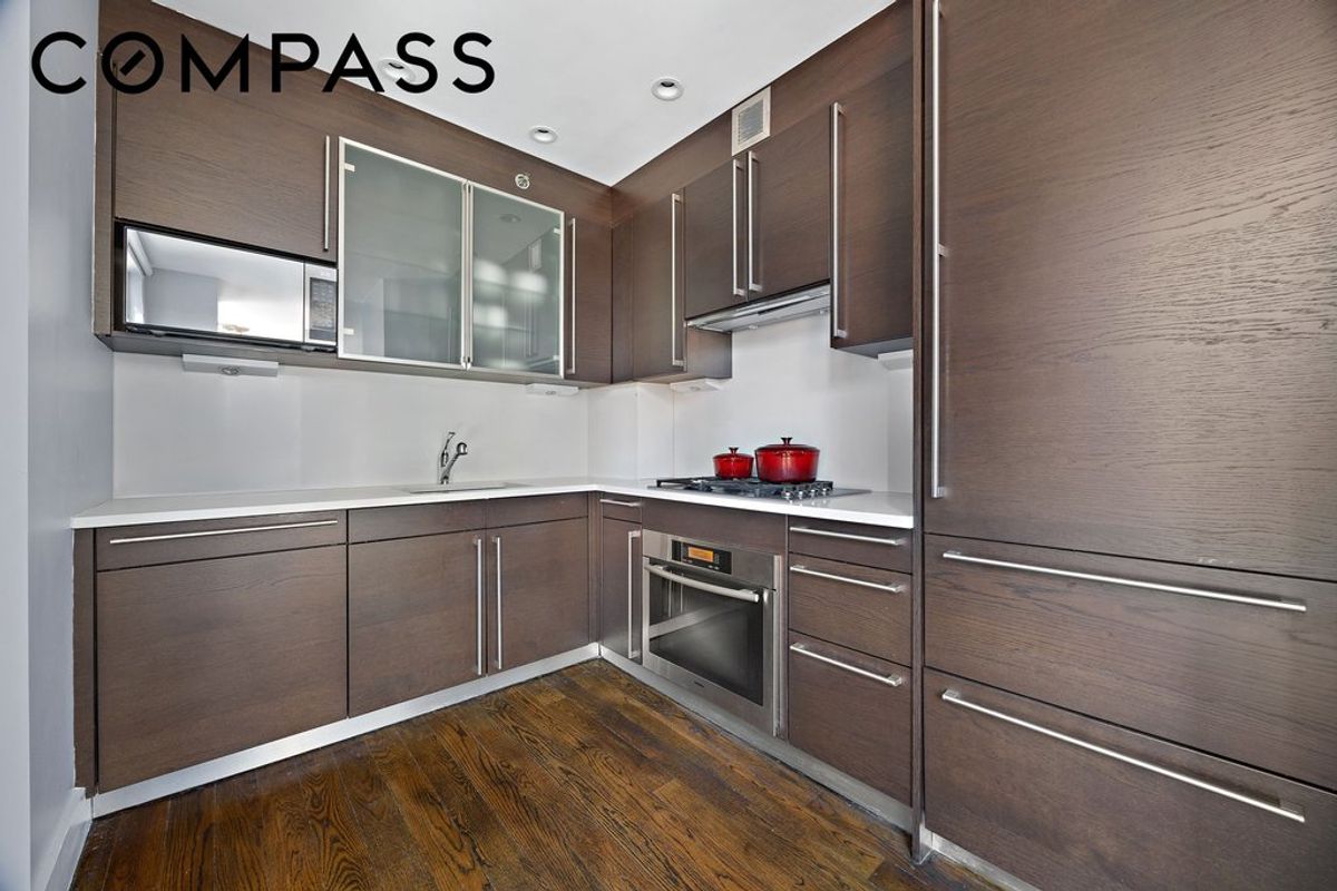 Photo for Chatham 44 - 464 West 44th Street Condominium in Midtown West, Manhattan