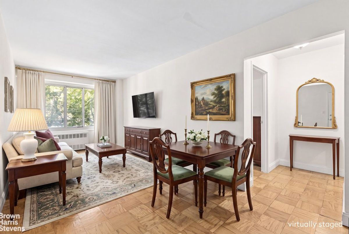 Photo for CPW Towers - 400 Central Park West Condominium in Upper West Side, Manhattan