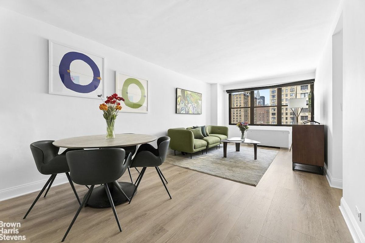 Photo for The Spruce Ridge House - 245 East 25th Street Cooperative in Kips Bay, Manhattan