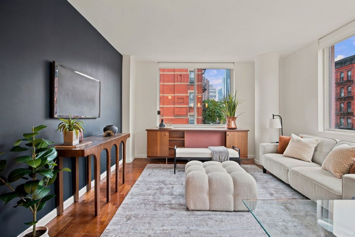 Photo for Two WorldWide Plaza - 350 West 50th Street Condominium in Midtown West, Manhattan