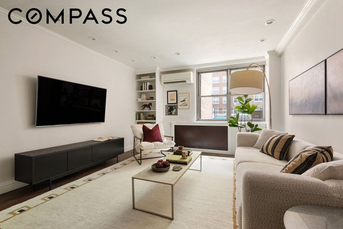 Photo for 32 Gramercy Park South - 32 Gramercy Park South Cooperative in Gramercy Park, Manhattan