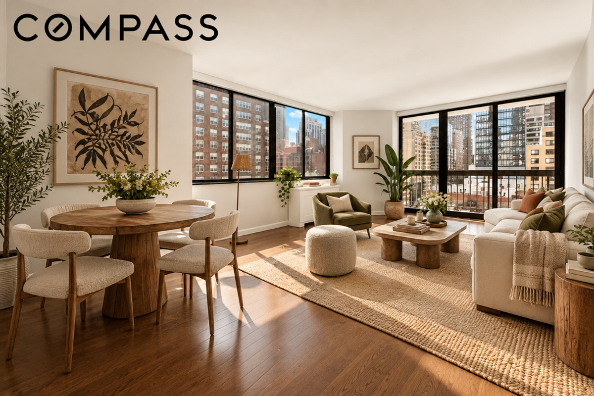 Photo for The Saratoga - 330 East 75th Street Condominium in Upper East Side, Manhattan
