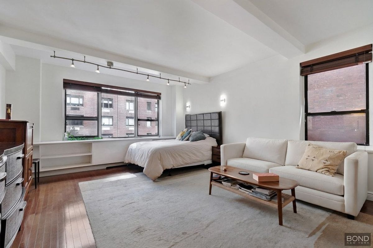 Photo for Morgan Park Condominium - 30 East 37th Street Condominium in Murray Hill, Manhattan