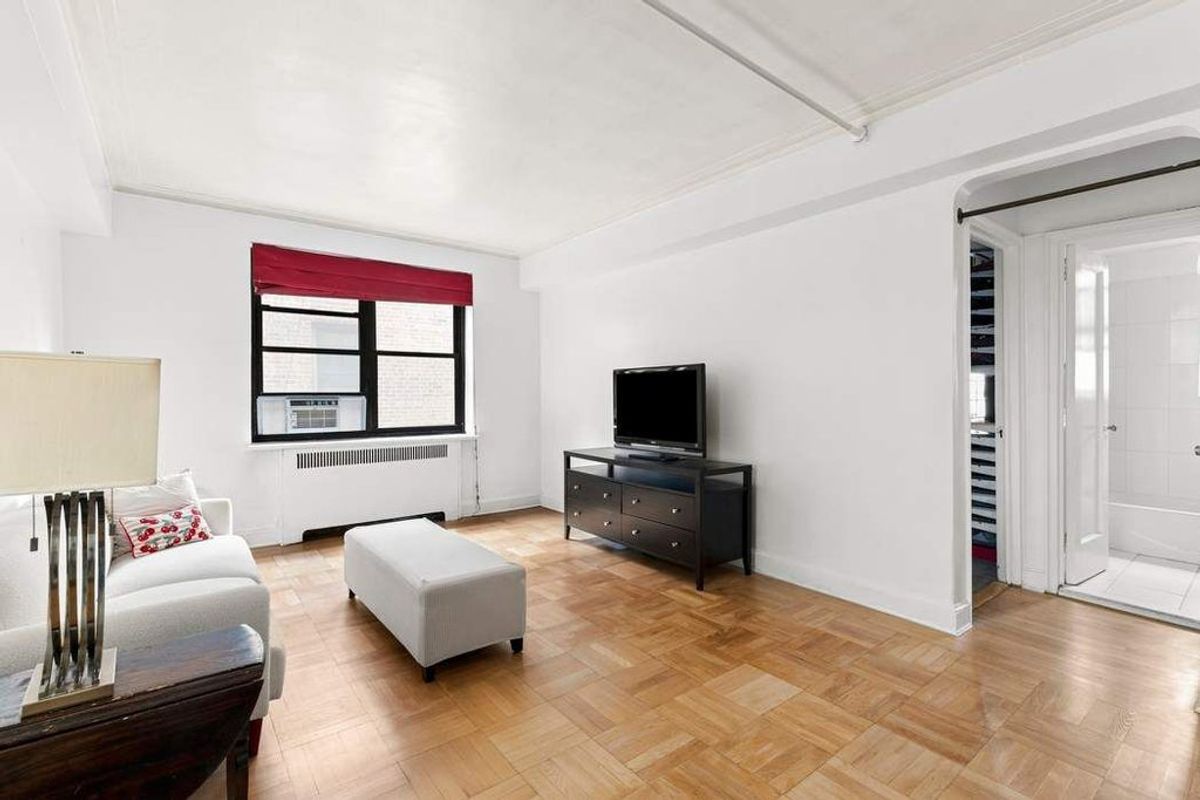 Photo for Beekman Court - 349 East 49th Street Cooperative in Midtown East, Manhattan