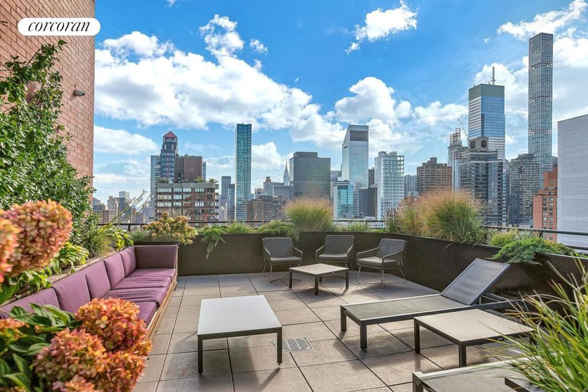 Photo for 300 East 64th Street - 300 East 64th Street Condominium in Upper East Side, Manhattan