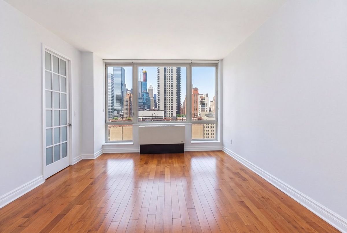 Photo for Bridge Tower Place - 401 East 60th Street Condominium in Upper East Side, Manhattan
