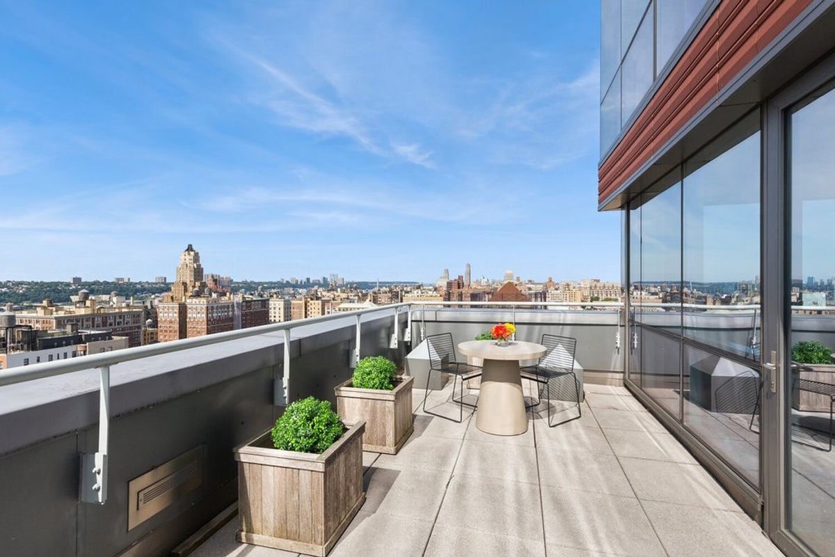 Photo for Ariel East - 2628 Broadway Condominium in Upper West Side, Manhattan
