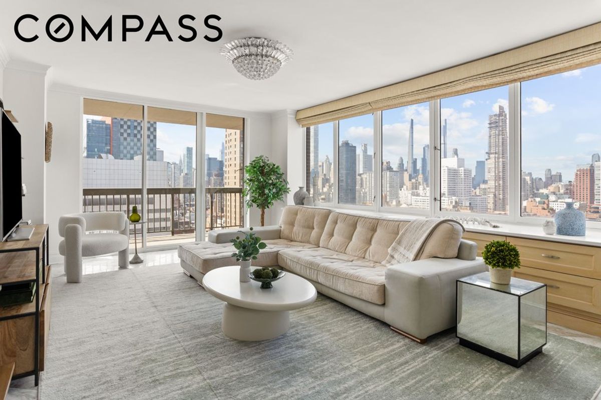 Photo for The Oxford - 422 East 72nd Street Condominium in Upper East Side, Manhattan