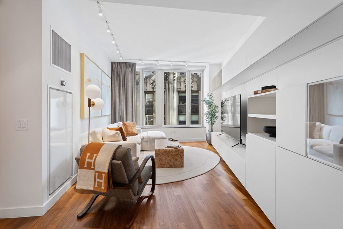 Photo for William Beaver House - 15 William Street Condominium in Financial District, Manhattan