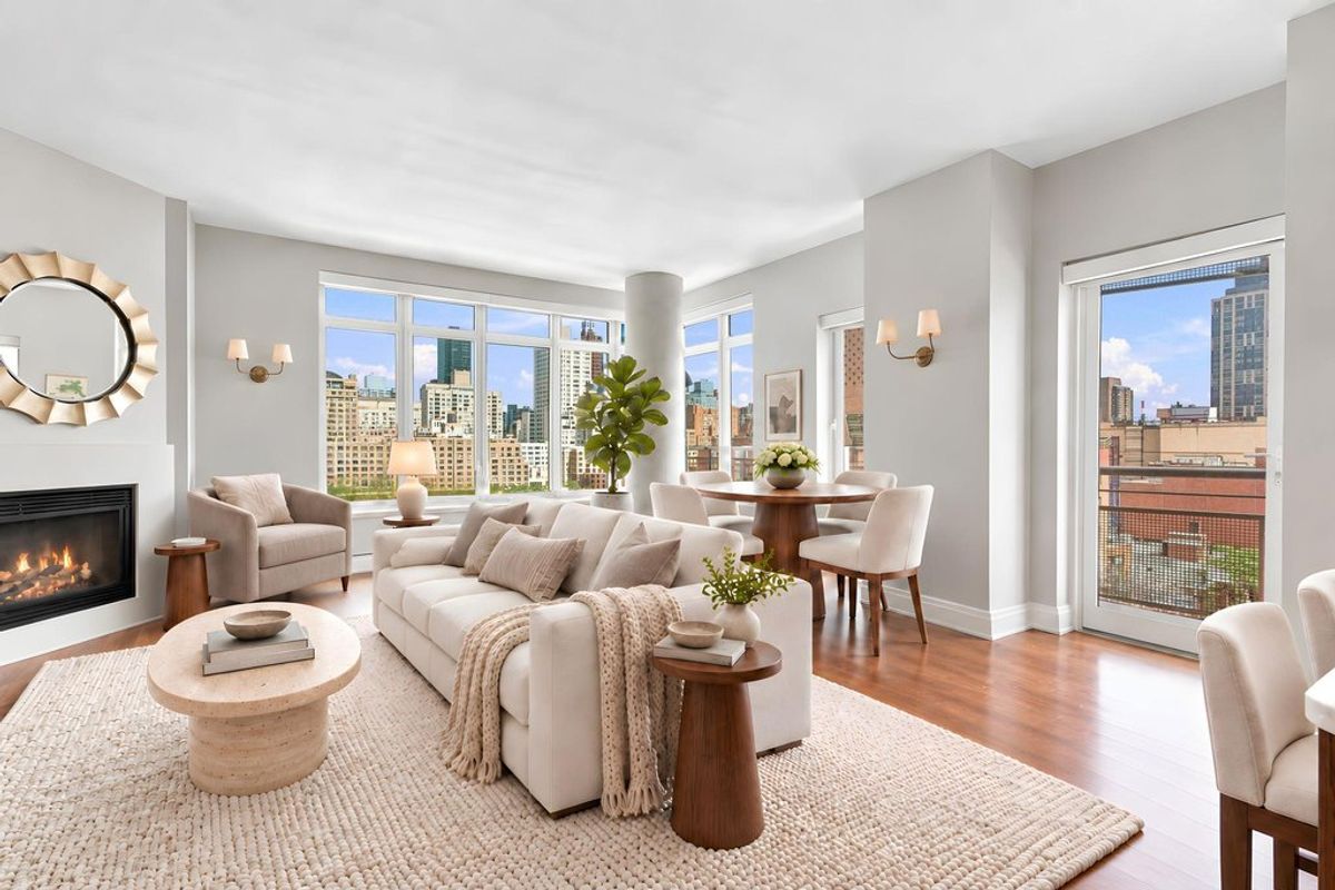 Photo for 205 East 59th Street - 205 East 59th Street Condominium in Upper East Side, Manhattan