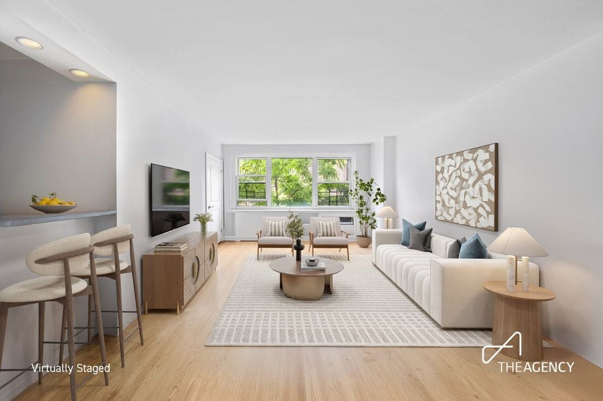 Photo for 200 East 84th Street - 200 East 84th Street Cooperative in Upper East Side, Manhattan