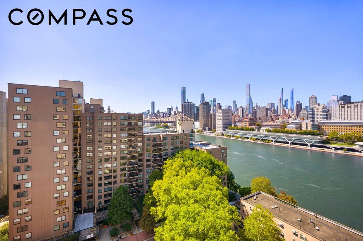 Photo for Island House - 555 Main Street Condominium in Roosevelt Island, Manhattan