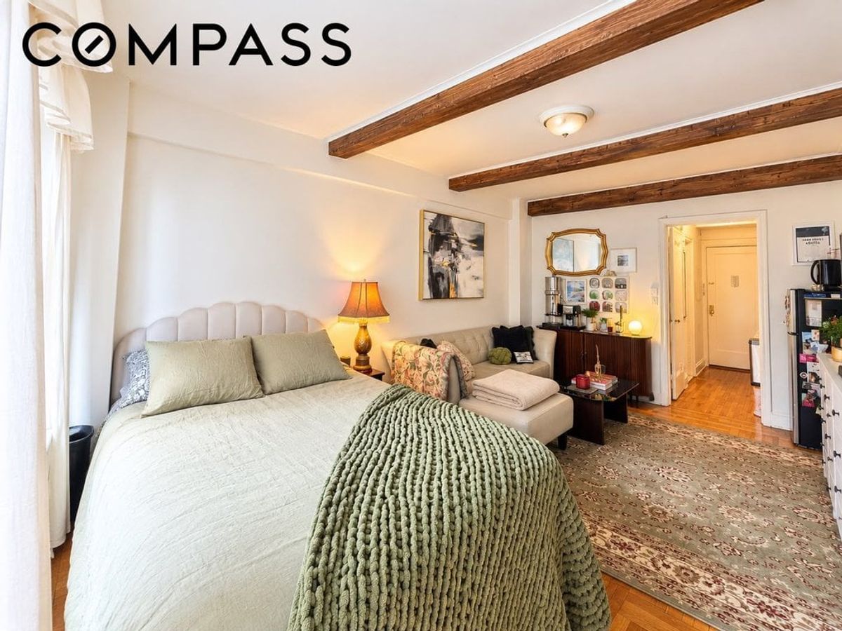 Photo for Haddon Hall - 433 West 34th Street Cooperative in Hudson Yards, Manhattan