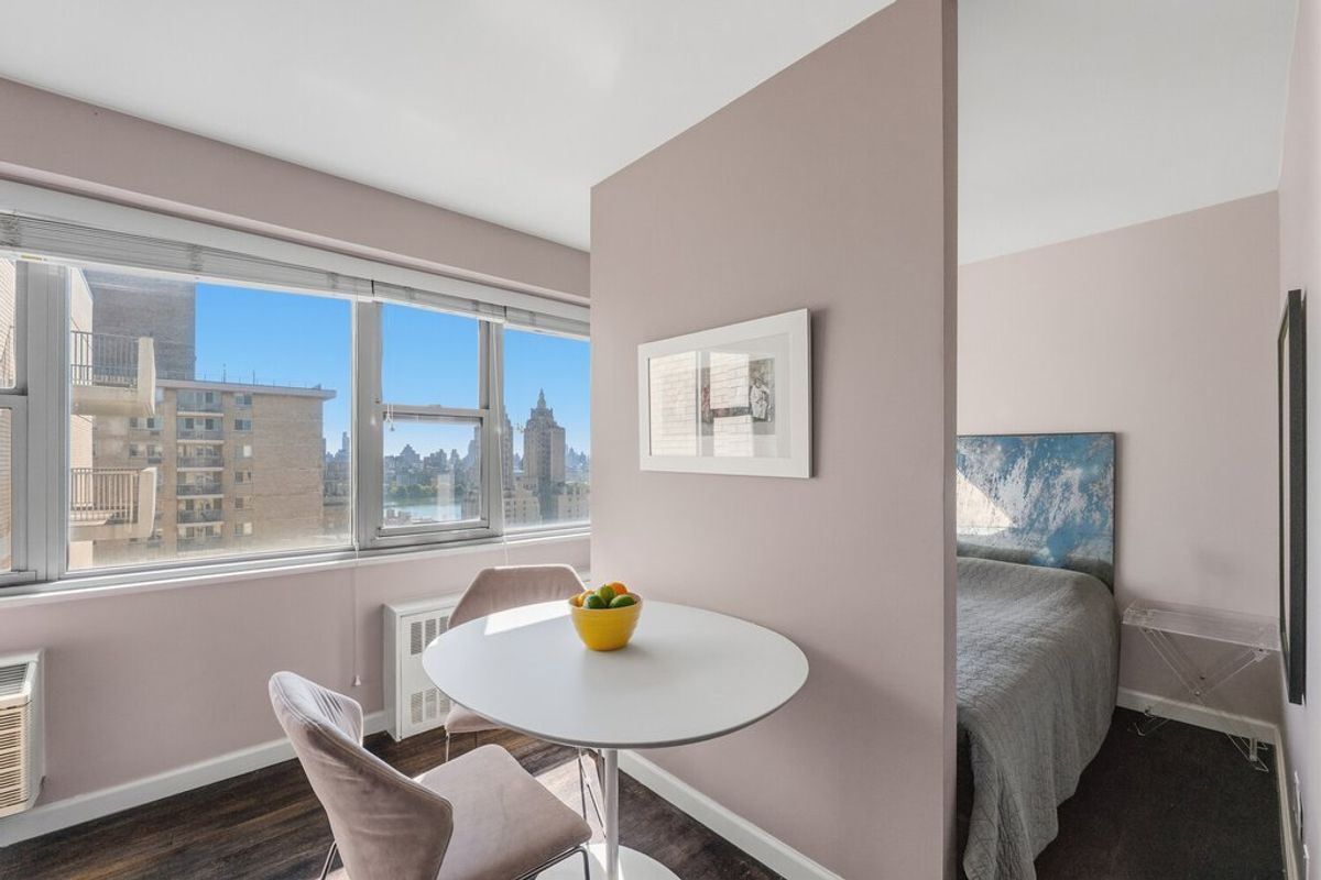 Photo for 100 West - 100 West 93rd Street Condominium in Upper West Side, Manhattan