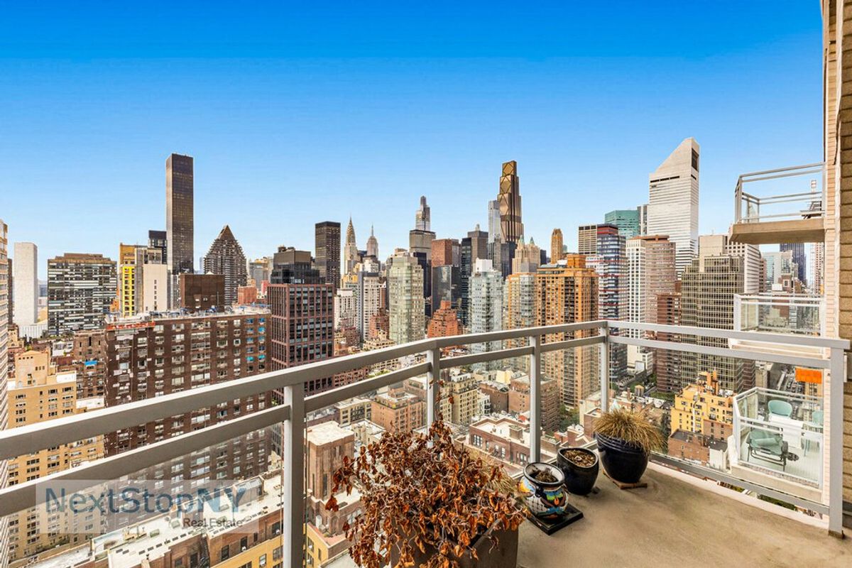 Photo for Plaza 400 - 400 East 56th Street Cooperative in Midtown East, Manhattan