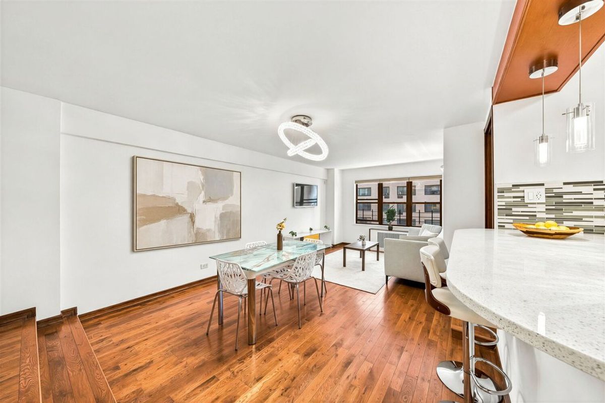 Photo for Marlo Towers - 301 East 48th Street Cooperative in Turtle Bay, Manhattan