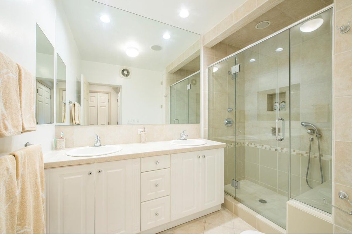 Photo for The Chesterfield - 186 WEST 80 STREET Condominium in Upper West Side, Manhattan