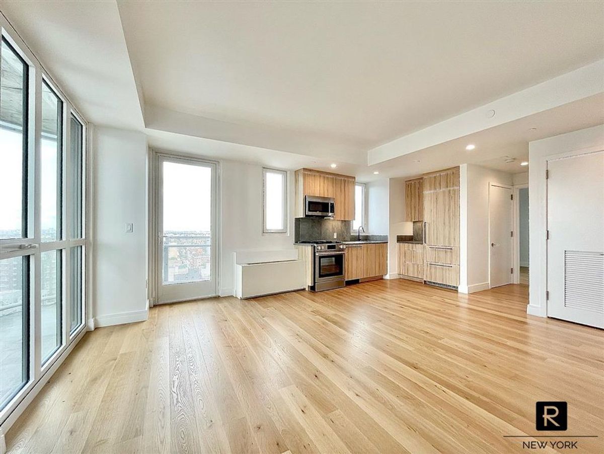 Photo for  HERO  - 24-16 QUEENS PLAZA SOUTH Condominium in Long Island City, Queens