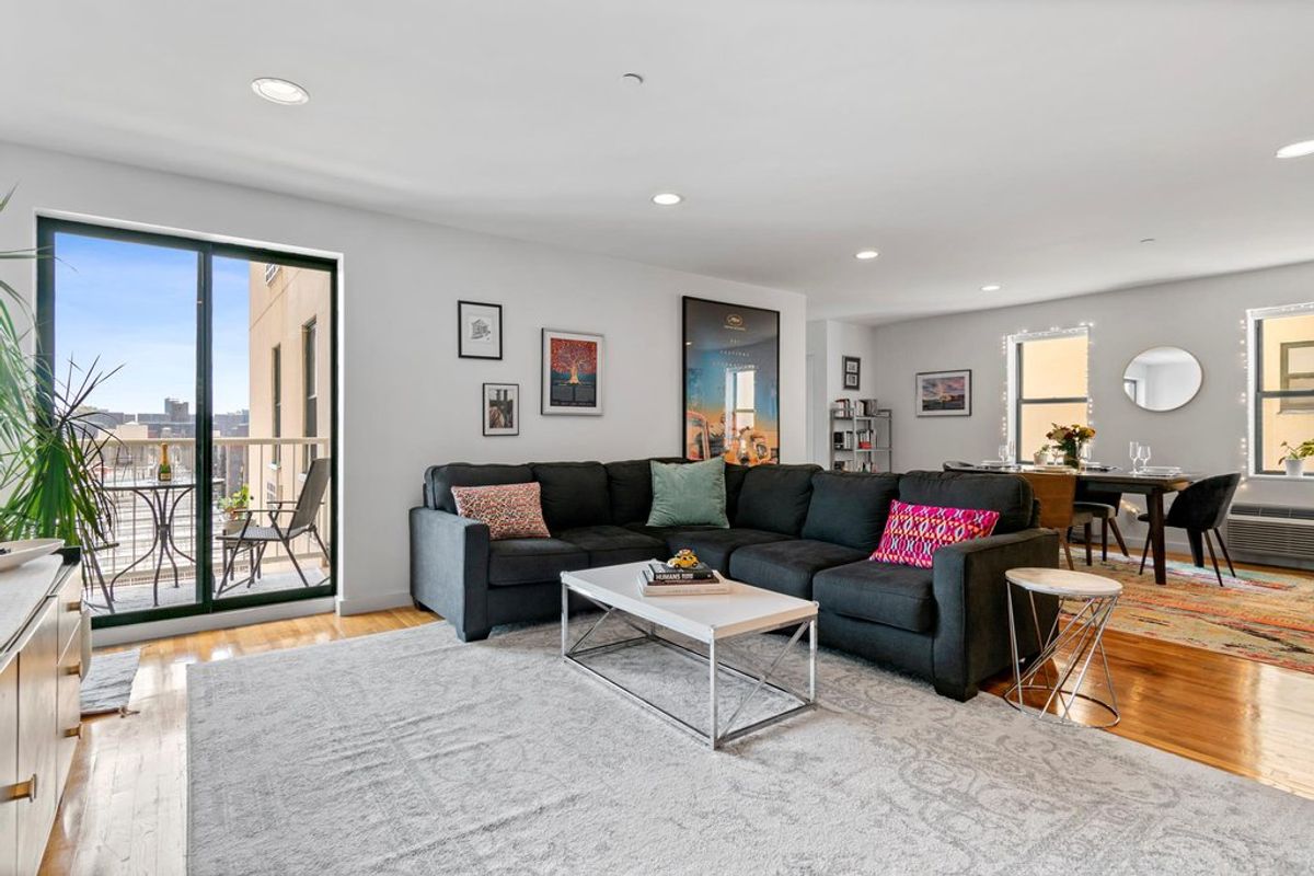 Photo for The Gateway Tower - 2098 FREDRICK DOUGLASS BL Condominium in Harlem, Manhattan