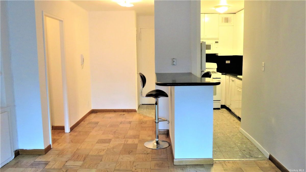 Photo for The Hawthorne - 211 EAST 53 STREET Condominium in Midtown East, Manhattan