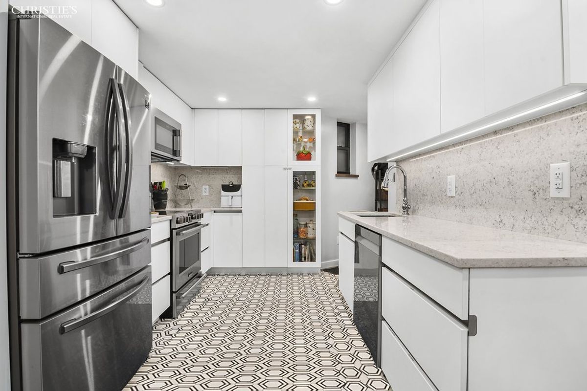 Photo for 195 Garfield Place - 199 GARFIELD PLACE Cooperative in Park Slope, Brooklyn