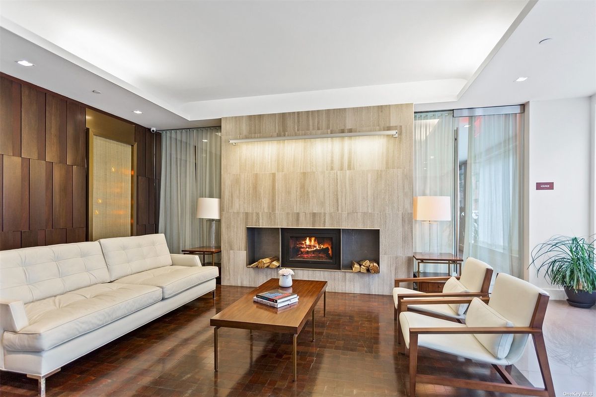 Photo for  Five27  - 5-27 51 AVENUE Condominium in Long Island City, Queens