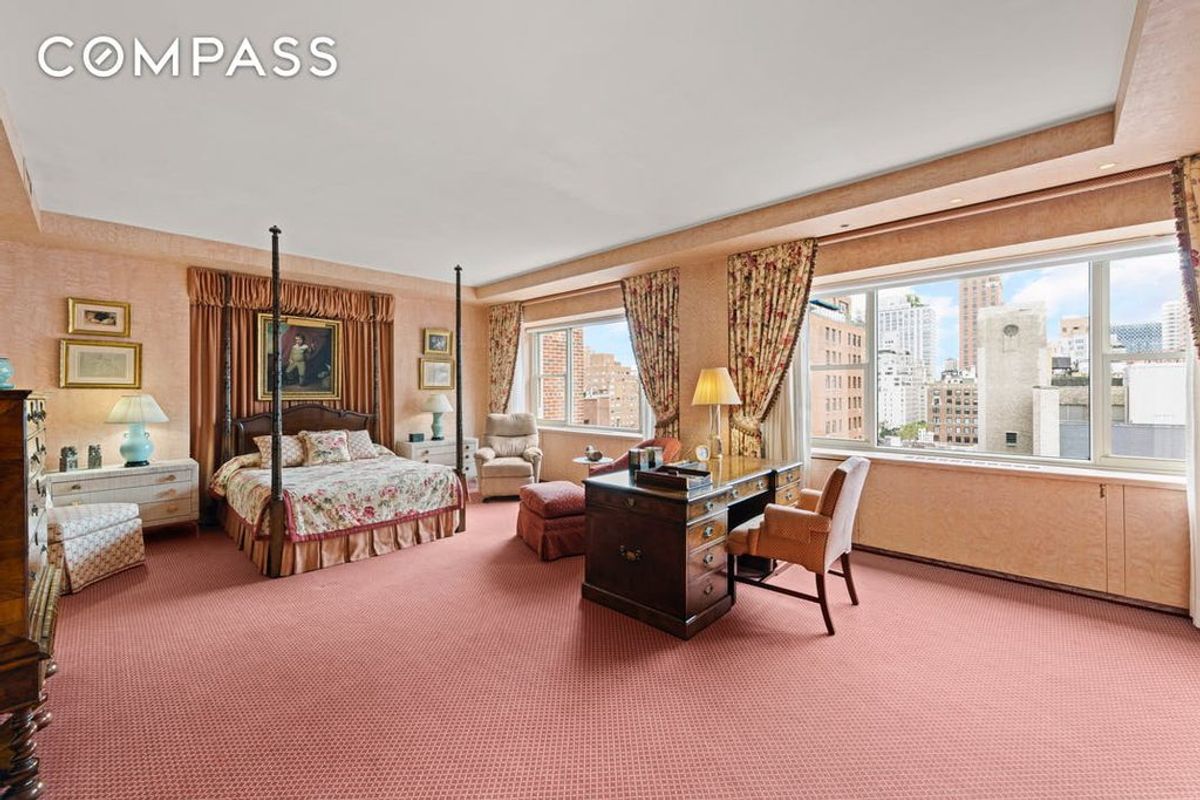 Photo for  700 PARK AVENUE  - 700 PARK AVENUE Cooperative in Upper East Side, Manhattan