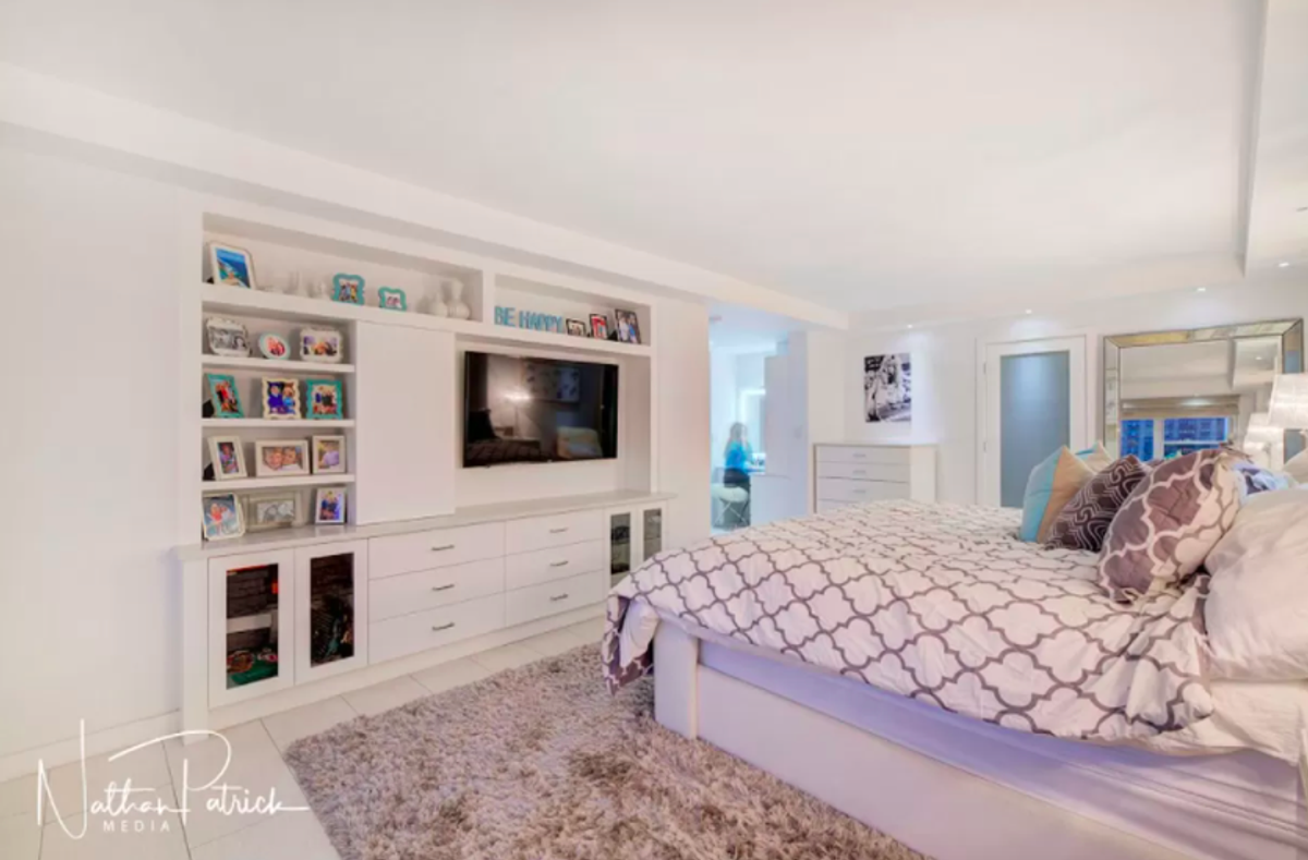 Photo for 200 East 84th Street - 200 EAST 84 STREET Cooperative in Upper East Side, Manhattan