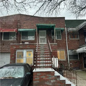 Photo for East 101st Street