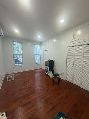 Photo for Ditmars Avenue