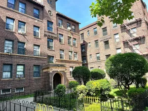 Photo for Saunders Street