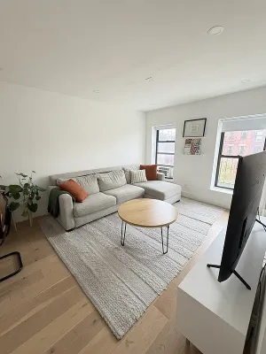 Photo for 1st Avenue