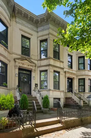 Photo for 74th Street