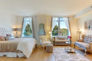 Photo for Myrtle Avenue