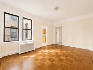 Photo for 43rd Avenue