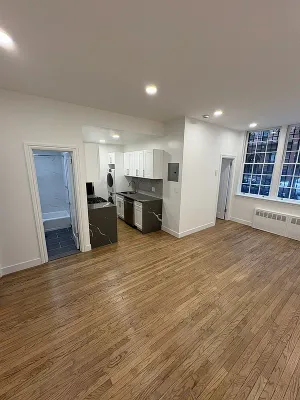 Photo for East 92nd Street